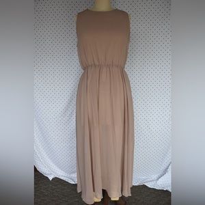 Key hole lace back dress